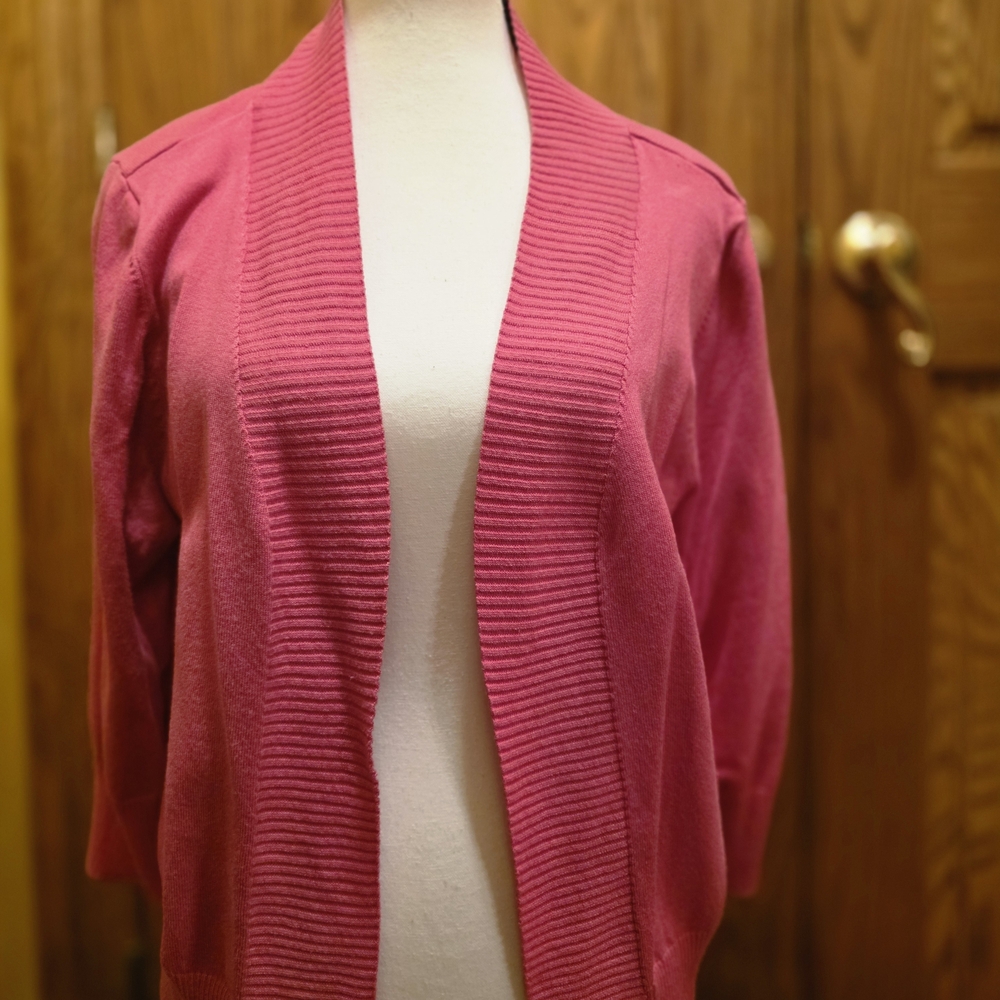 Elegant Women's Cardigan in Vibrant Pink